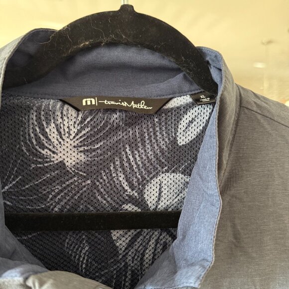 TravisMathew Colorblock Full Zip Jacket Size: XL Color: Navy / Charcoal - Picture 2 of 4